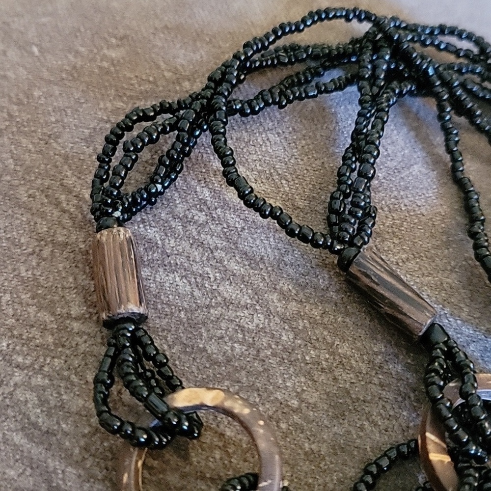 Vtg Round Wood Pendant Glass Seed Beaded Twisted Torsade Necklace - Picture 5 of 7